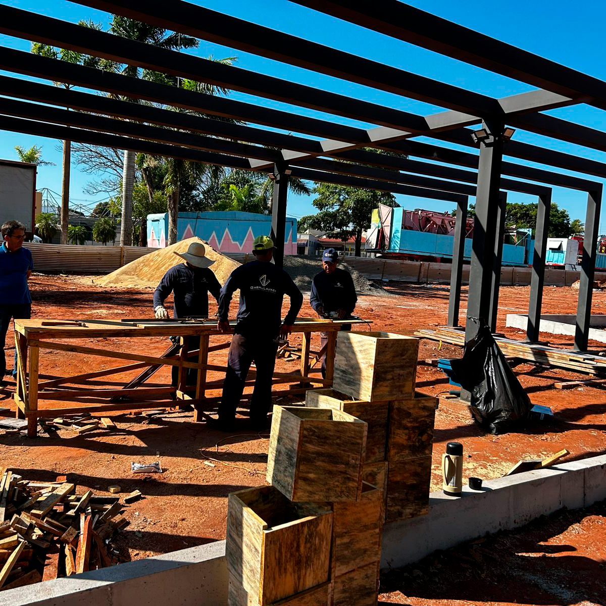 Início de Obra de Reforma da Praça Central