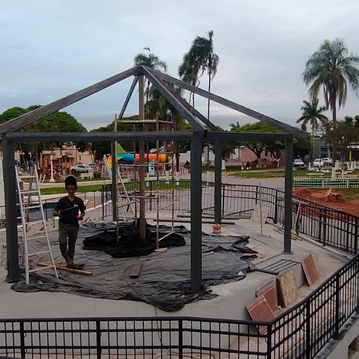 Reforma Praça Central de Centenário do Sul